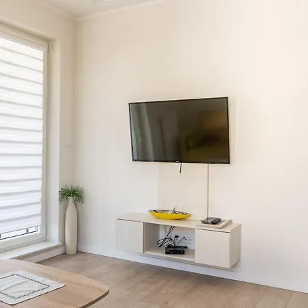 Sloneczko Apartment *